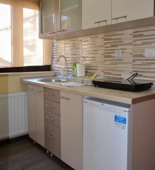 Majatalo Apartmani Janja