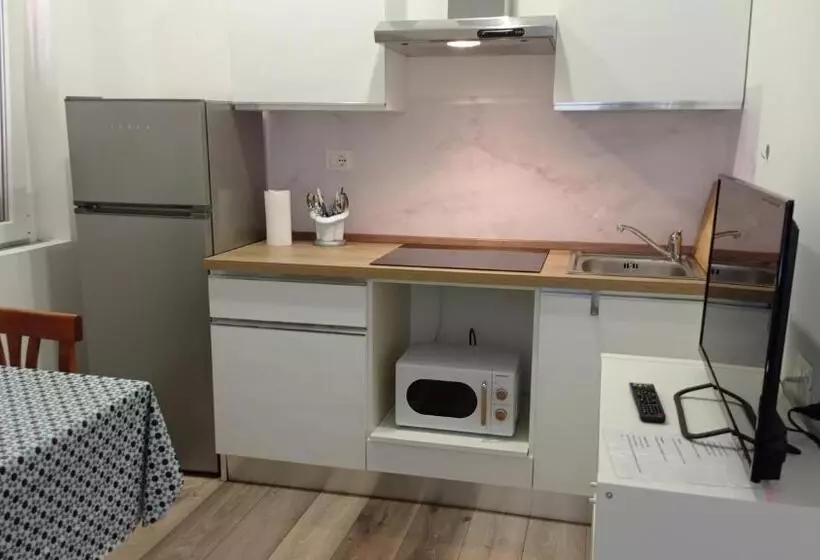 پانسیون Gemini Camere E Suites