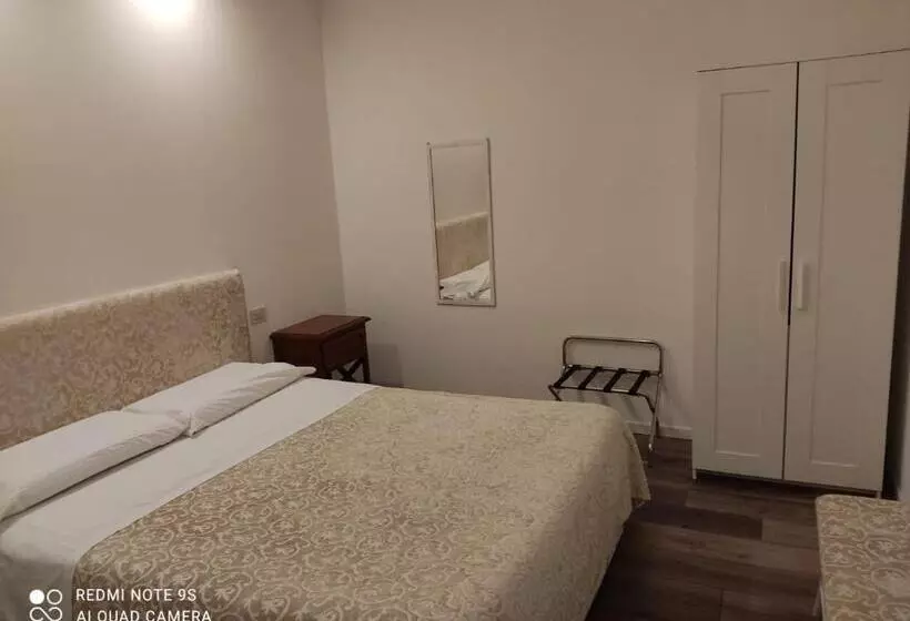 پانسیون Gemini Camere E Suites