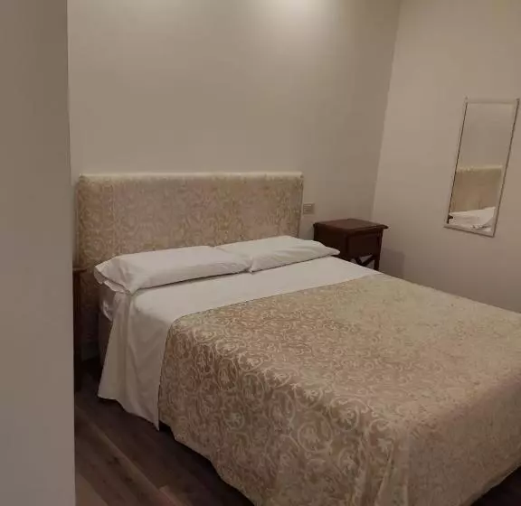 پانسیون Gemini Camere E Suites