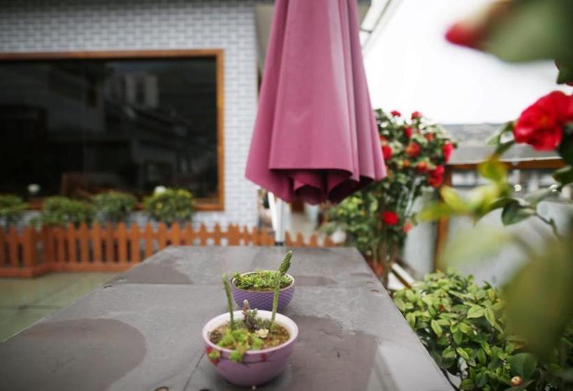 Отель Xiangxi Love Story Humanities Theme