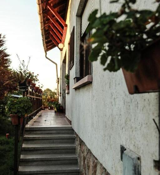 ペンション Anna Hunor