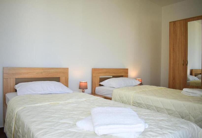 پانسیون Apartment L'ideal