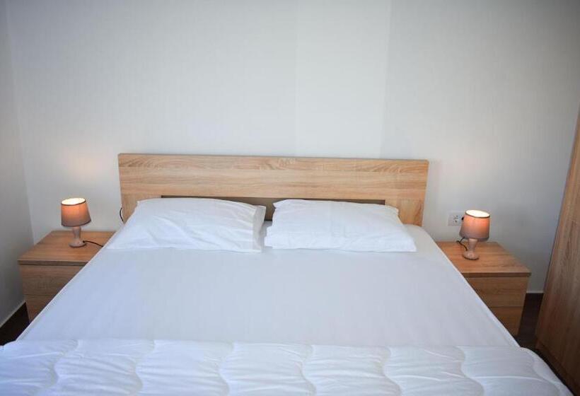 پانسیون Apartment L'ideal