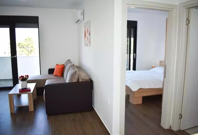 پانسیون Apartment L'ideal