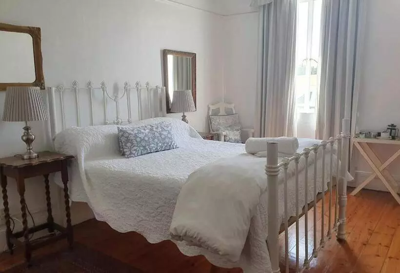 Majatalo Die Tuishuise & Victoria Manor