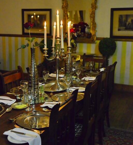 פנסיון Die Tuishuise & Victoria Manor