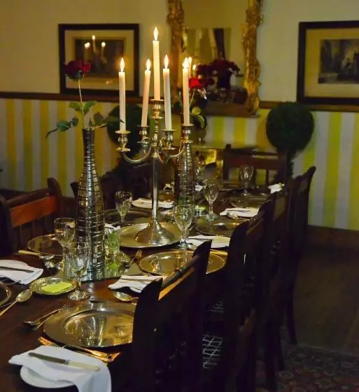 Majatalo Die Tuishuise & Victoria Manor