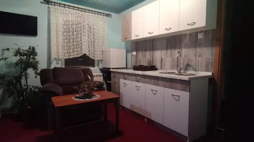 پانسیون Guesthouse Prenociste Faraon