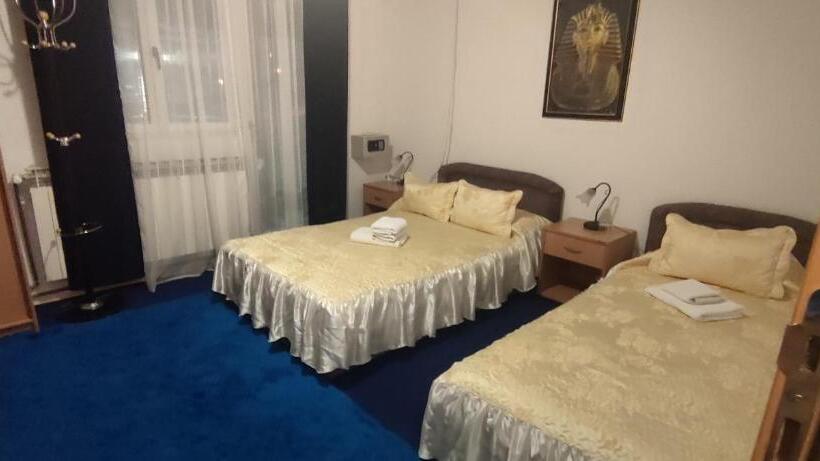 پانسیون Guesthouse Prenociste Faraon