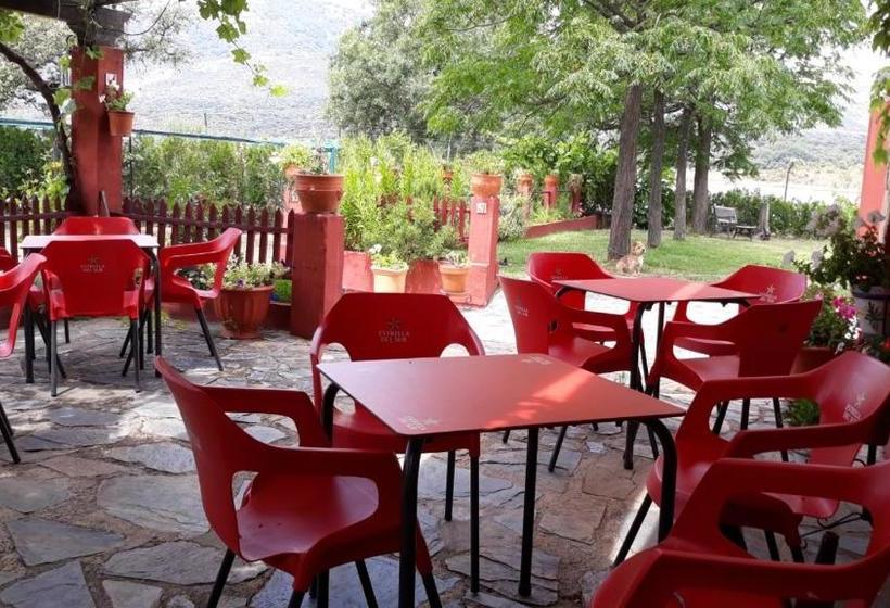 بنسيون La Granja Del Pescador