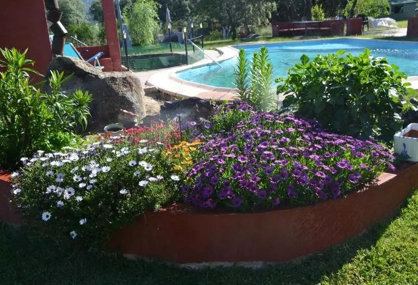 ペンション La Granja Del Pescador