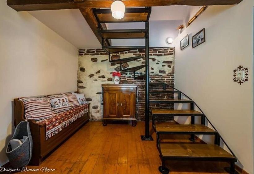 פנסיון La Nana