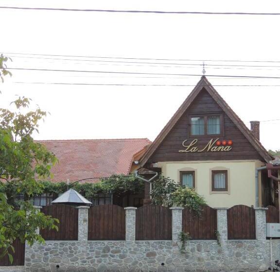פנסיון La Nana