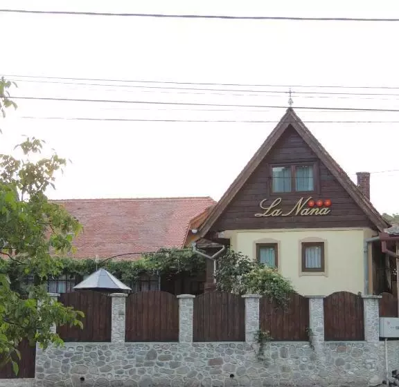 Majatalo La Nana