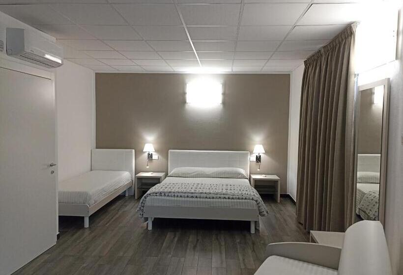 פנסיון Sabbia D'oro Locanda & Beach