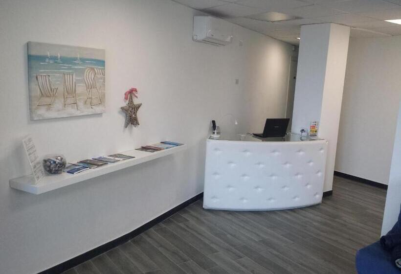 פנסיון Sabbia D'oro Locanda & Beach