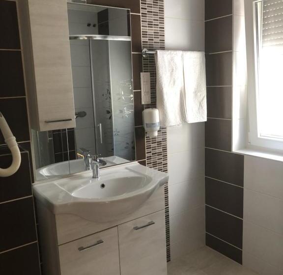 膳宿费 Szem S Vendégház