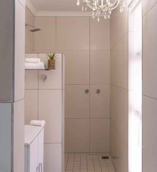 Пансион The Falls Guest House