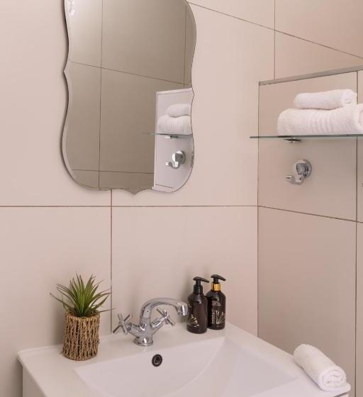 Пансион The Falls Guest House