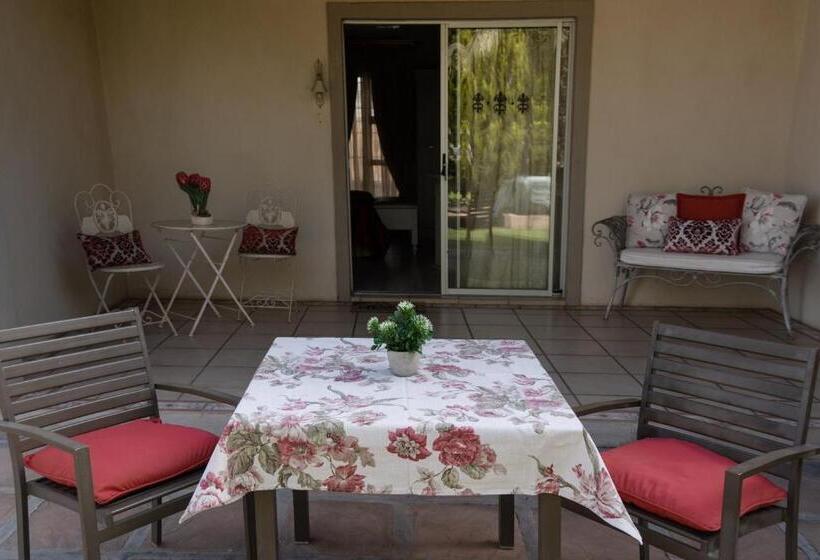 Пансион The Falls Guest House