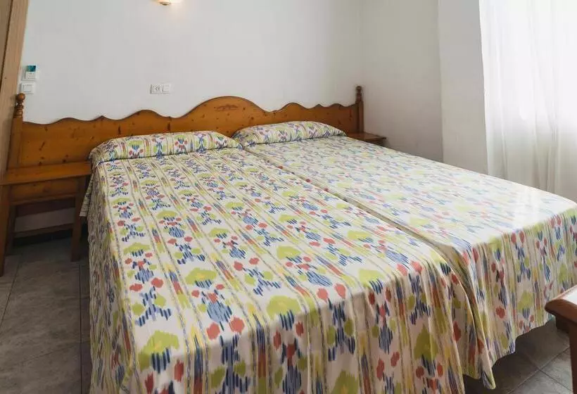 Отель Amic Can Pastilla