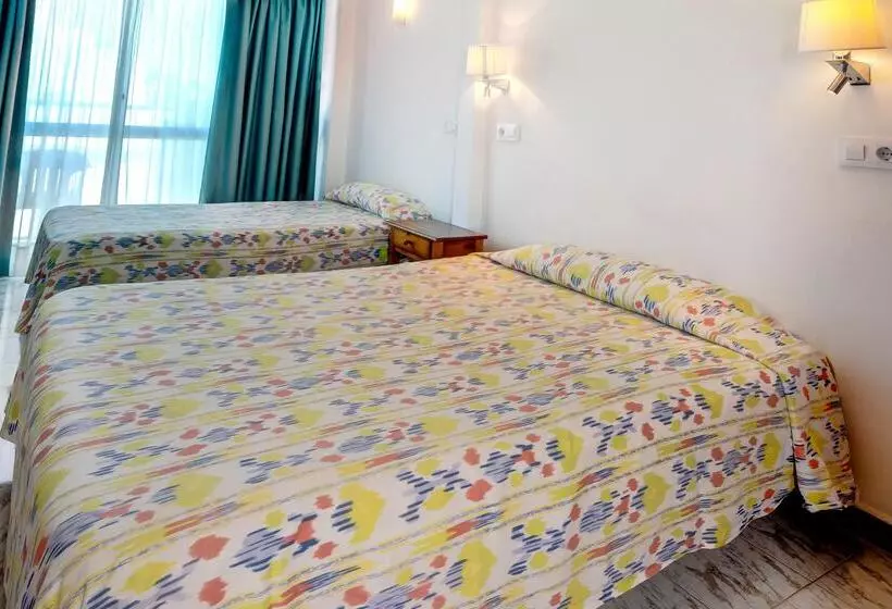 Отель Amic Can Pastilla