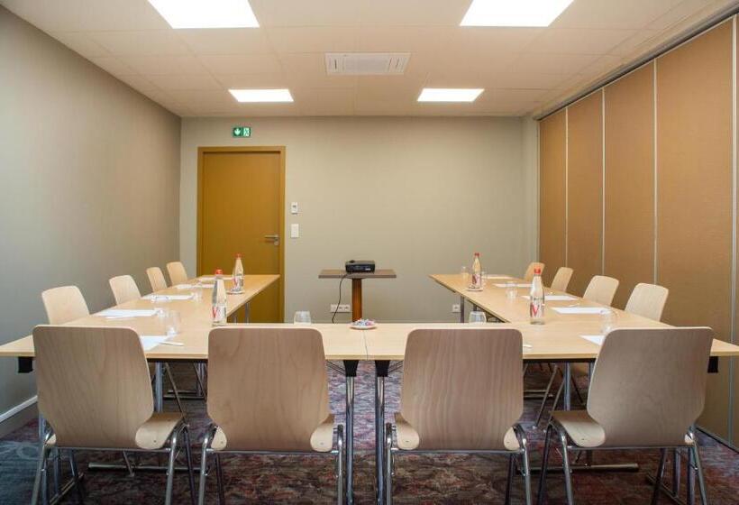 Brit Hotel Caen Nord   Mémorial