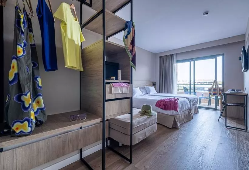 هتل California Palace