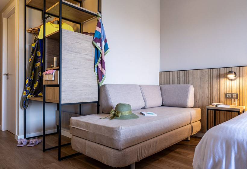 ホテル California Palace