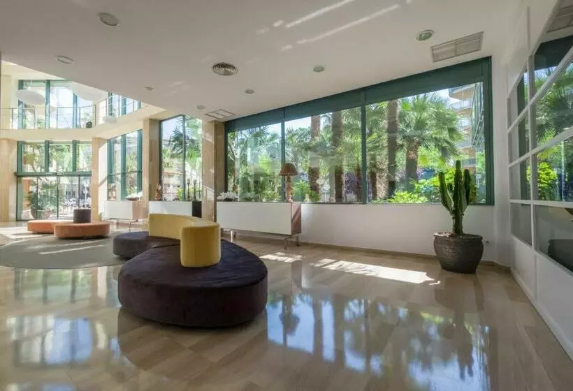 هتل California Palace