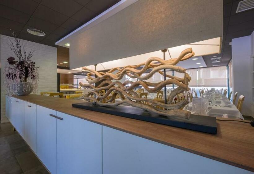 ホテル California Palace