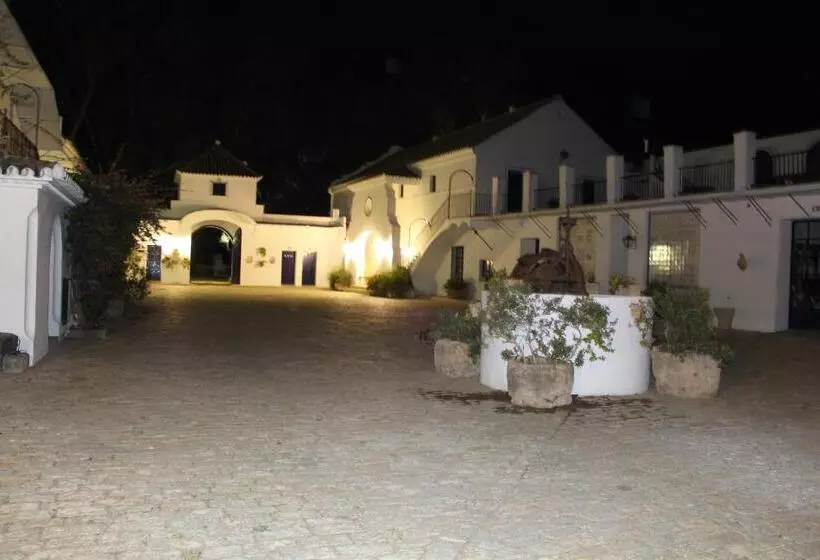Отель Cortijo El Esparragal