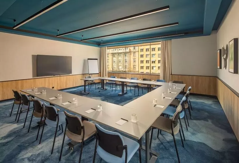 فندق Crowne Plaza Budapest, An Ihg