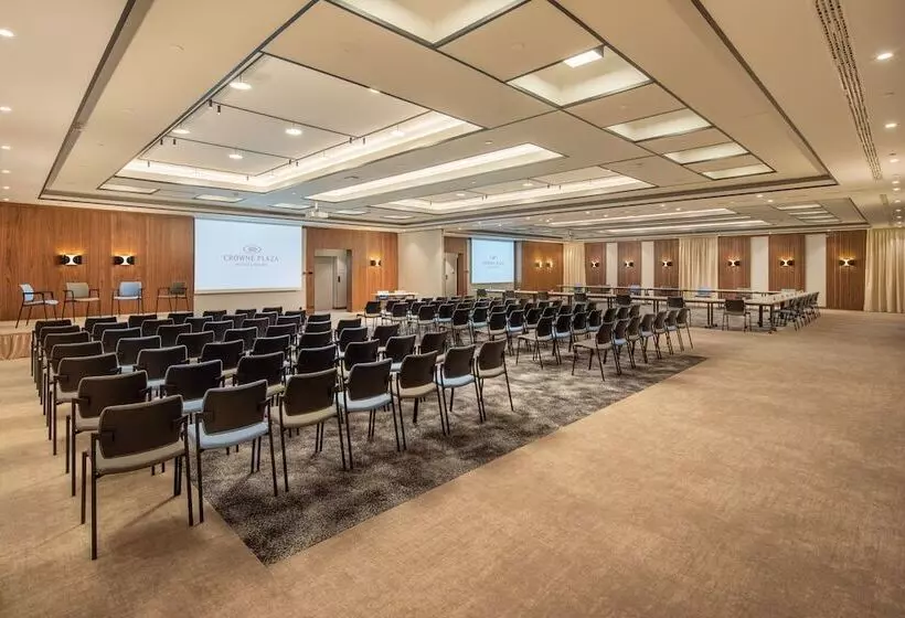 فندق Crowne Plaza Budapest, An Ihg