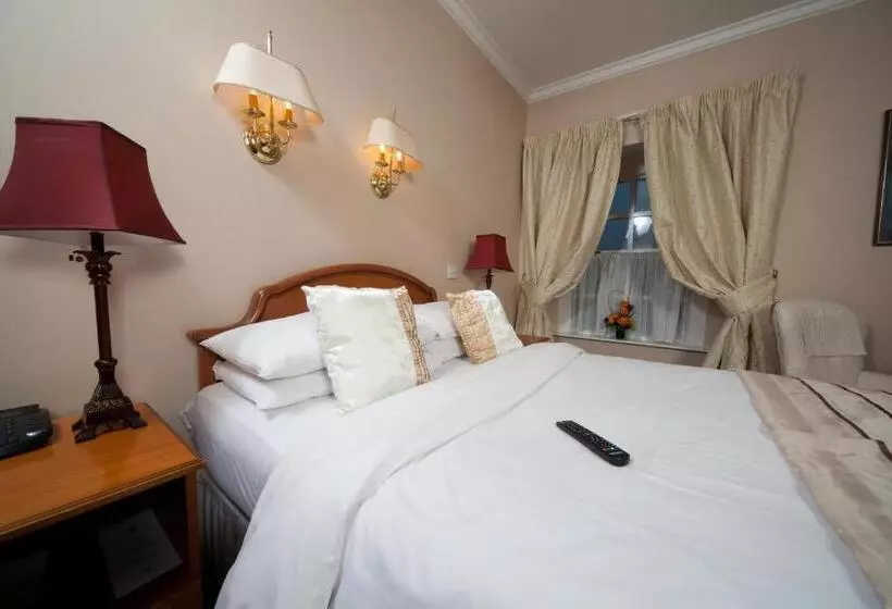 호텔 Darnley Lodge