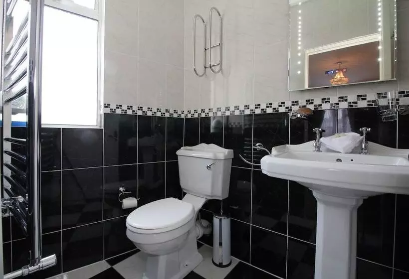 בית מלון כפרי Donnybrook Hall