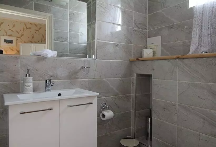 בית מלון כפרי Donnybrook Hall