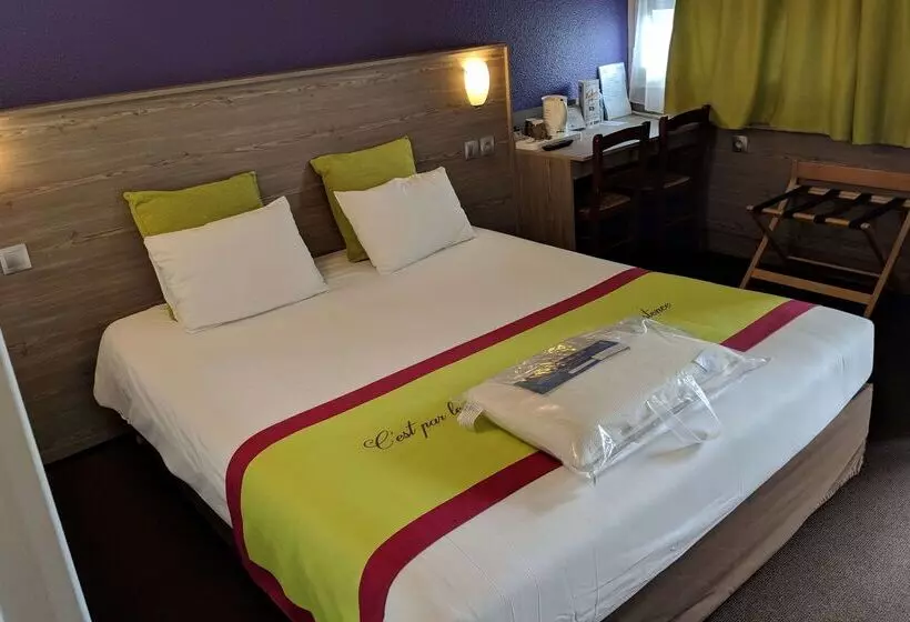 فندق Kyriad Chantilly Sud Luzarches