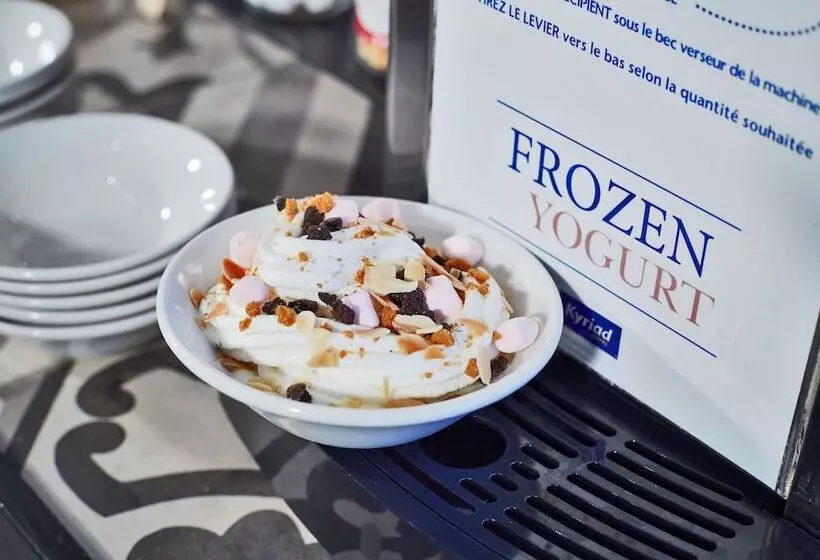 فندق Kyriad Chantilly Sud Luzarches