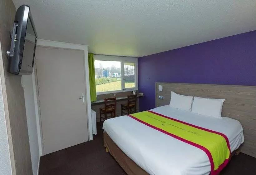 فندق Kyriad Chantilly Sud Luzarches