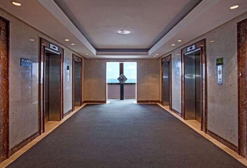 هتل Meliá Cohíba