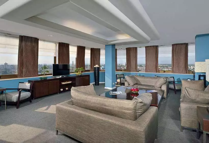 هتل Meliá Cohíba