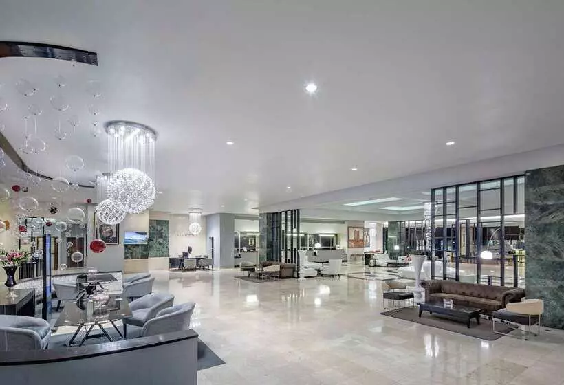 هتل Meliá Cohíba