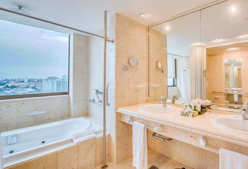 هتل Meliá Cohíba