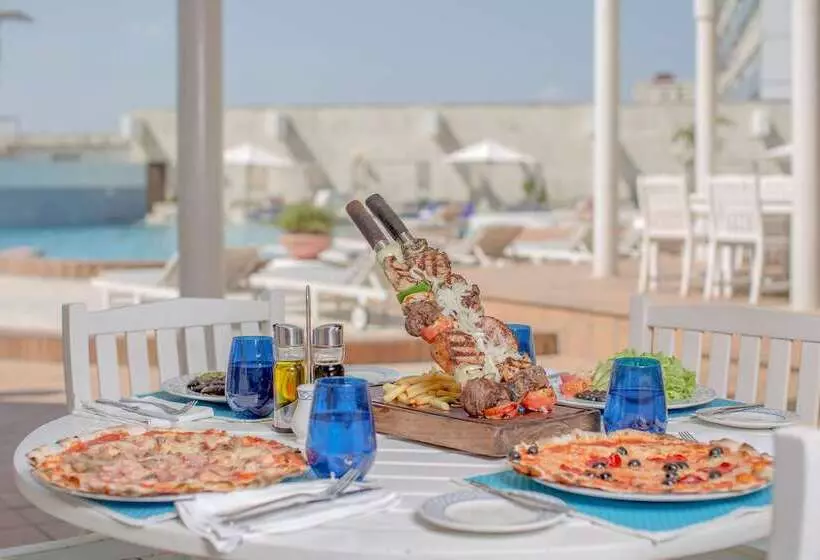 هتل Meliá Cohíba