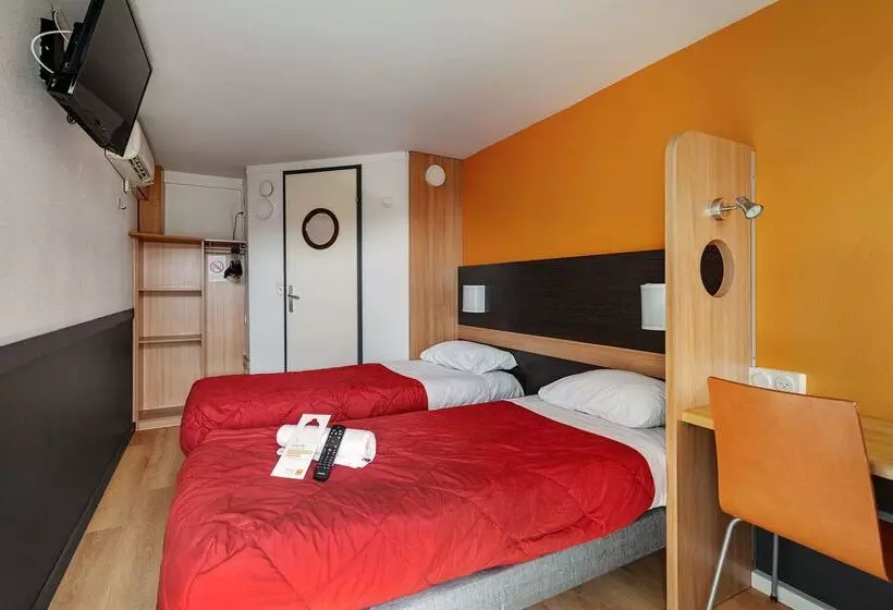 Отель Premiere Classe Bethune  Fouquieres Les Bethunes