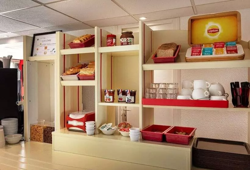 Отель Premiere Classe Bethune  Fouquieres Les Bethunes