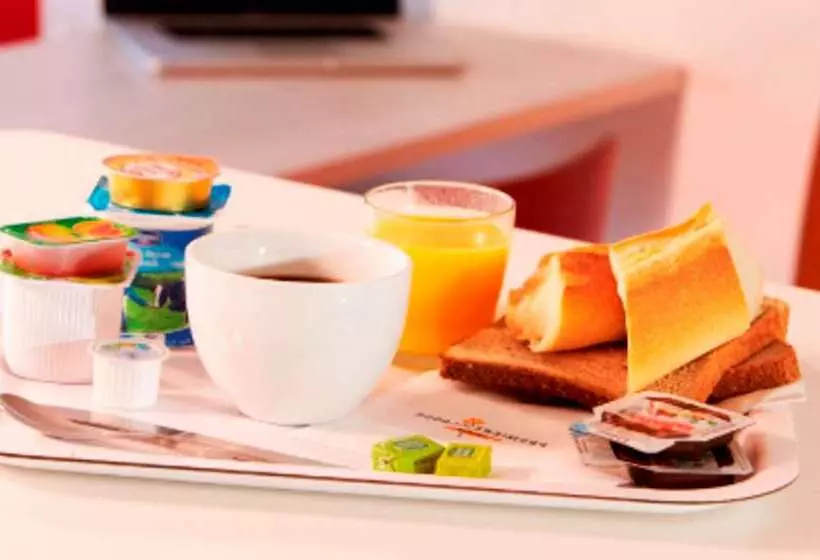 בית מלון כפרי Premiere Classe Coulommiers Mouroux