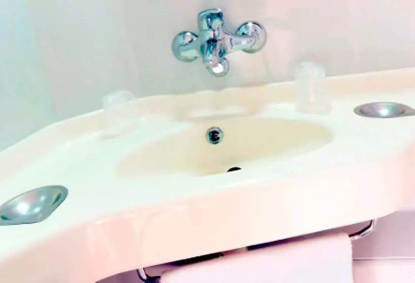 בית מלון כפרי Premiere Classe Coulommiers Mouroux